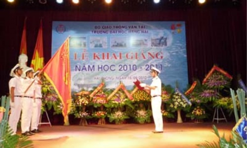 Kinh nghiệm công tác kết nạp đảng viên trong sinh viên và thuyền viên của trường Đại học Hàng hải Hải Phòng